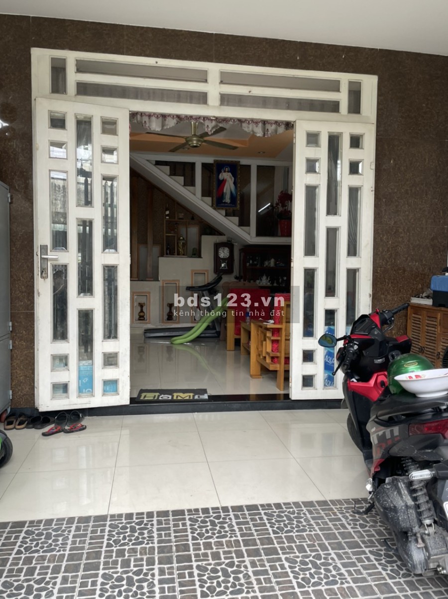 Bán nhà phường Tân Phong đường Nguyễn Văn Hoài bên hông bệnh viện tâm thần, giá tốt
