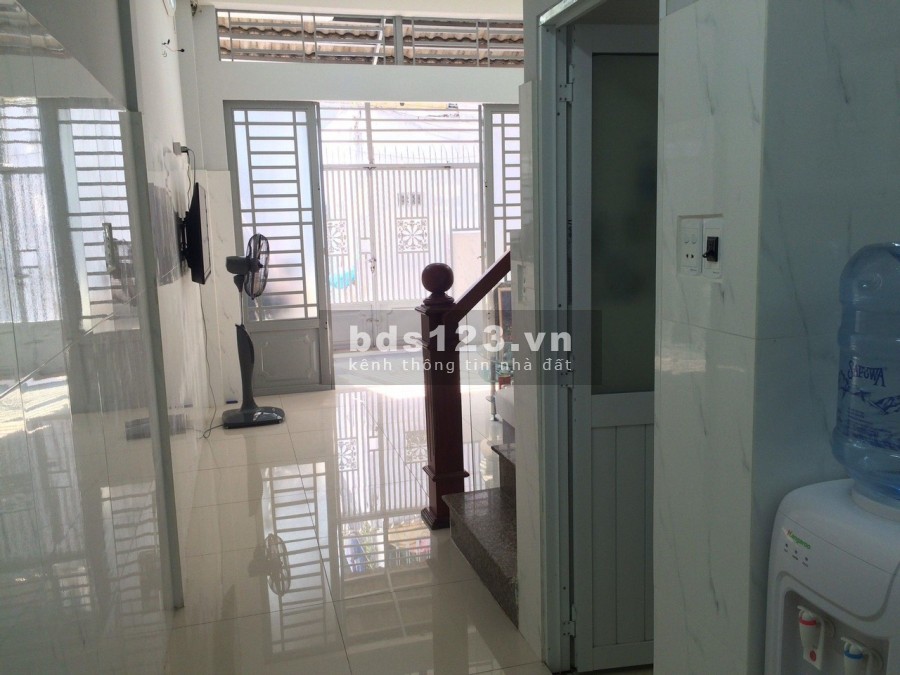Bán nhà nguyên căn Nguyên Hồng Quận Gò Vấp phương 1, dtsd 40m2, giá bán 3.99 tỷ
