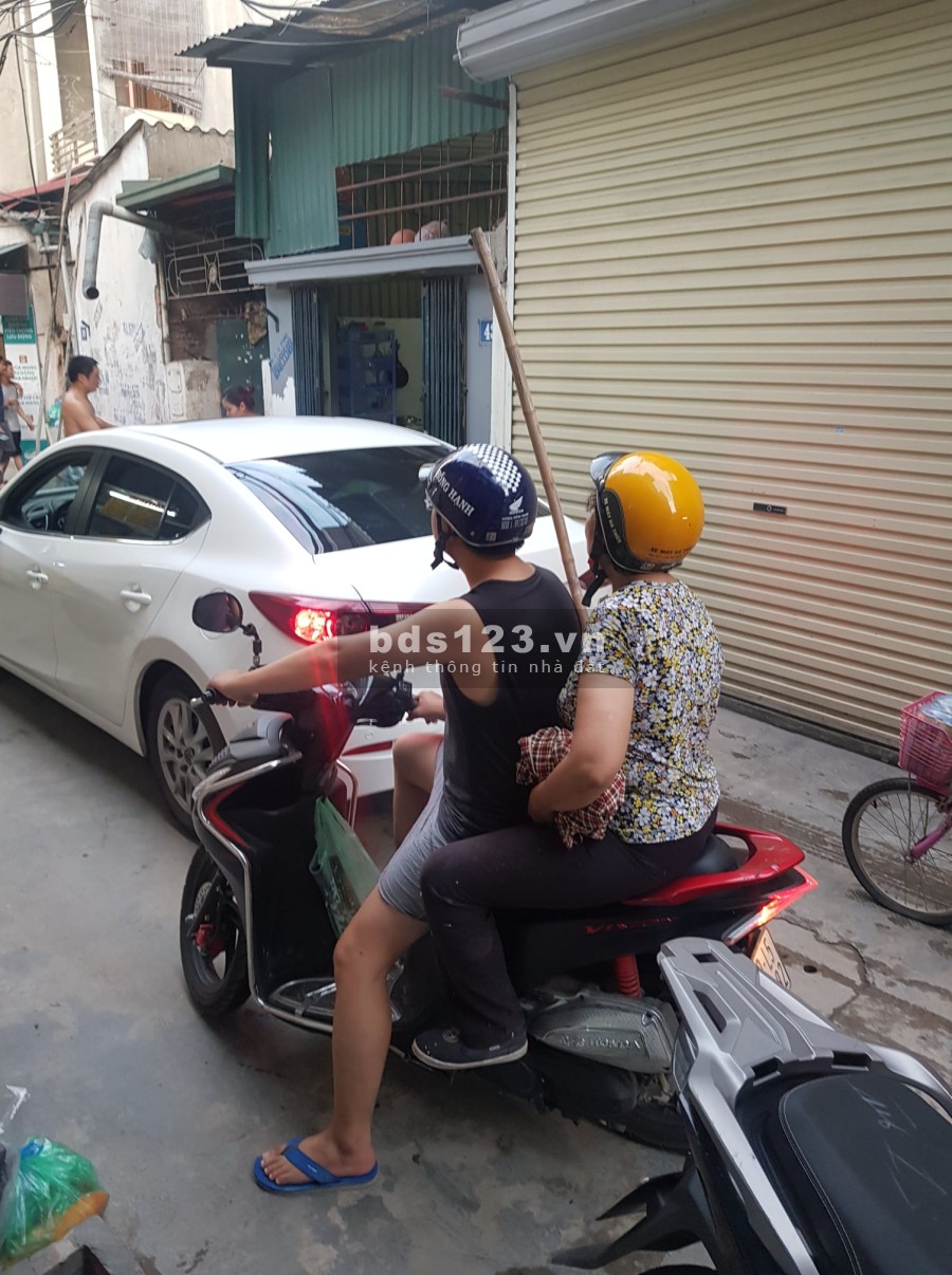 Bán nhà nguyên căn Cầu Diễn ô tô qua nhà vừa ở vừa kinh doanh, sổ sẵn chính chủ, vào ở ngay