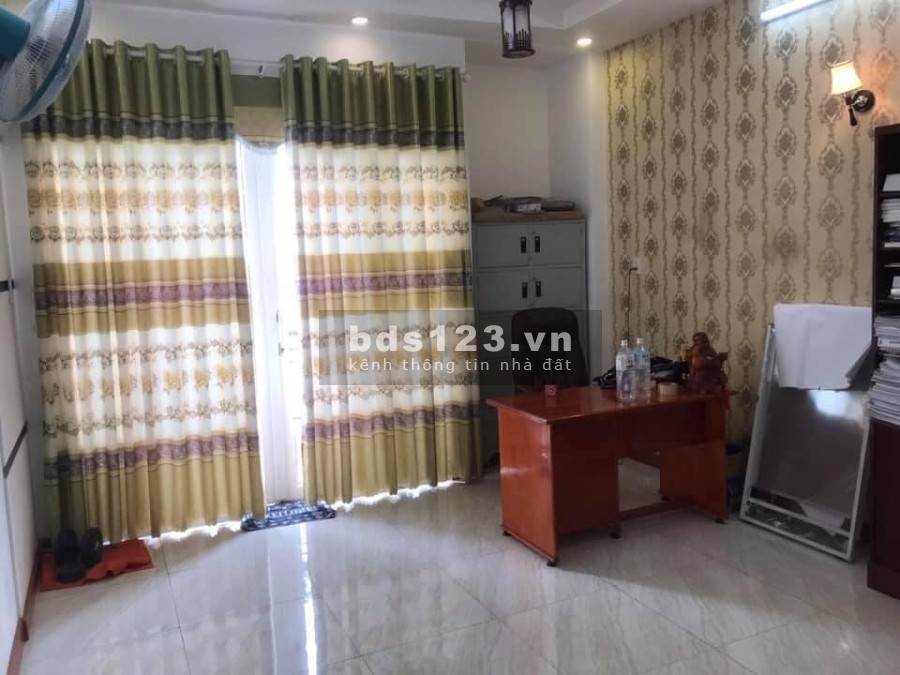 Bán nhà hẻm xe hơi 6m, diện tích 70m2, 5 tầng khu D2 phường 25 VIP nhất Bình Thạnh