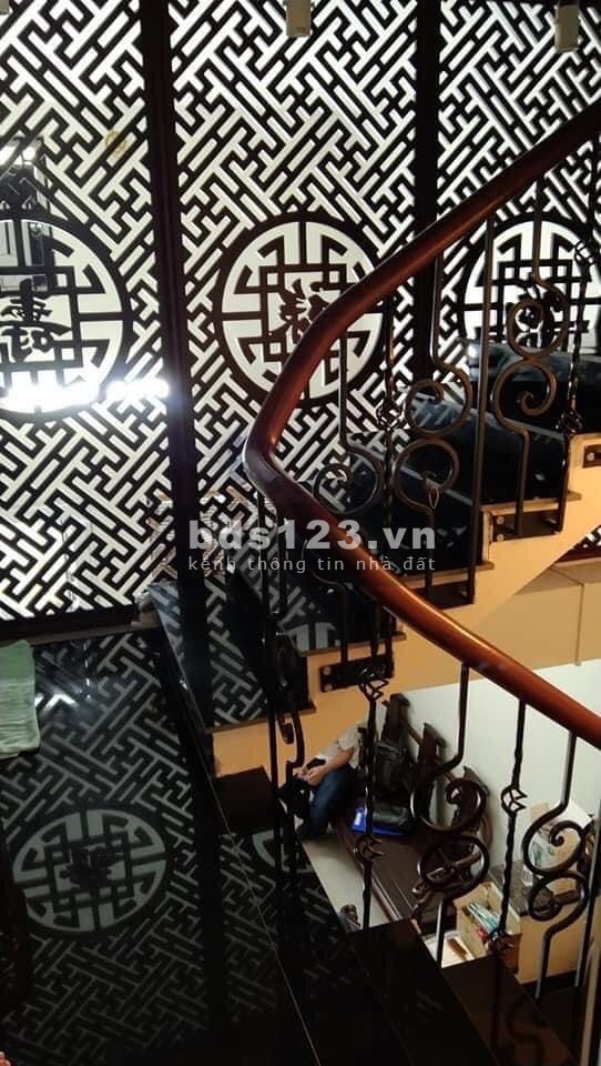 Văn Phú Quận Hà Đông dtsd 90m2, 4 tầng phân lô ô tô tránh kinh doanh bất chấp giá chỉ 10 tỷ
