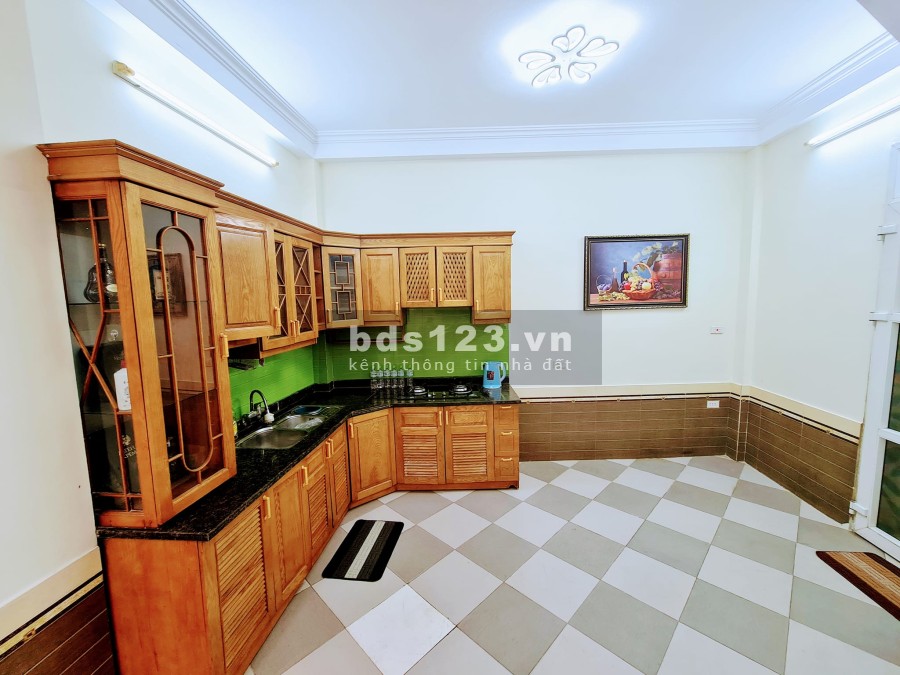Bán gấp nhà liền kề Linh Đàm dtsd 38m2, 4 tầng, nhà đẹp ngõ rộng giá nhỉnh 3 tỷ, có thương lượng