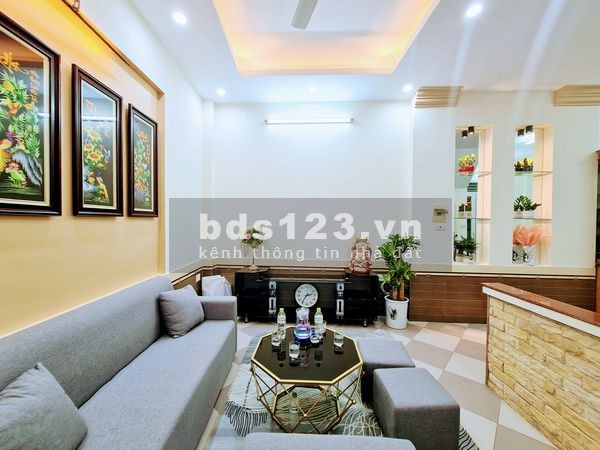 Bán gấp nhà liền kề Linh Đàm dtsd 38m2, 4 tầng, nhà đẹp ngõ rộng giá nhỉnh 3 tỷ, có thương lượng