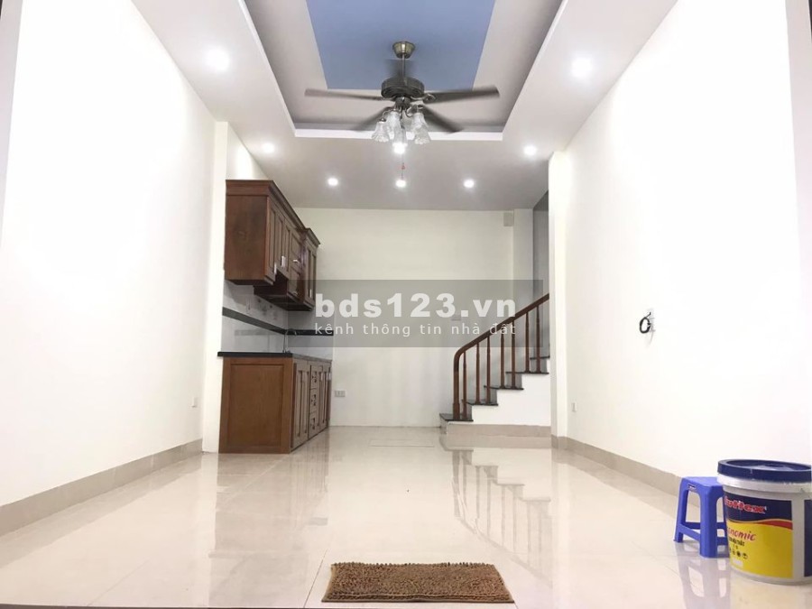 Khương Trung nhà mới ngõ rộng ô tô 4 chổ qua nhà diện tích 35m2, 5 tầng giá bán 3.5 tỷ