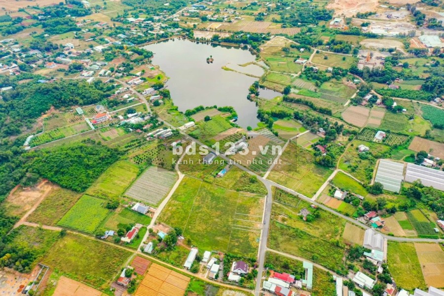Đất mặt tiền trung tâm thị xã Phú Mỹ, đường 7m, dân cư hiệu hữu, giá 800 triệu