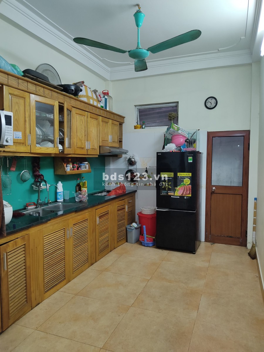 Bán nhà đẹp Tân Xuân diện tích sử dụng 37m2, 3 tầng, giá 3.05 tỷ sổ đỏ chính chủ, sẵn sàng giao dịch