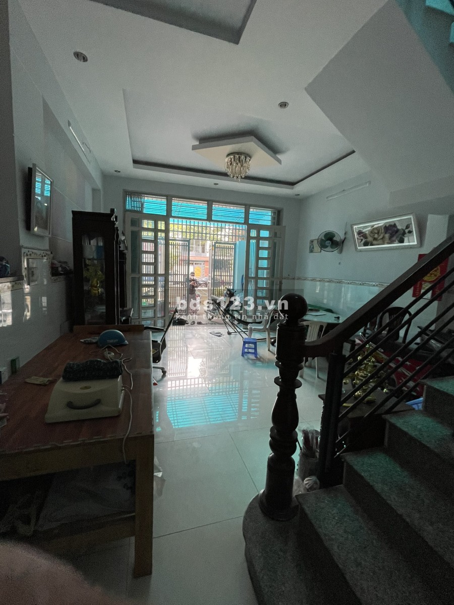 Nhà hẻm xe hơi khu dân cư Bình Lợi dtsd 5x18m trệt 2 lầu giá 17tr/tháng phù hợp văn phòng công ty