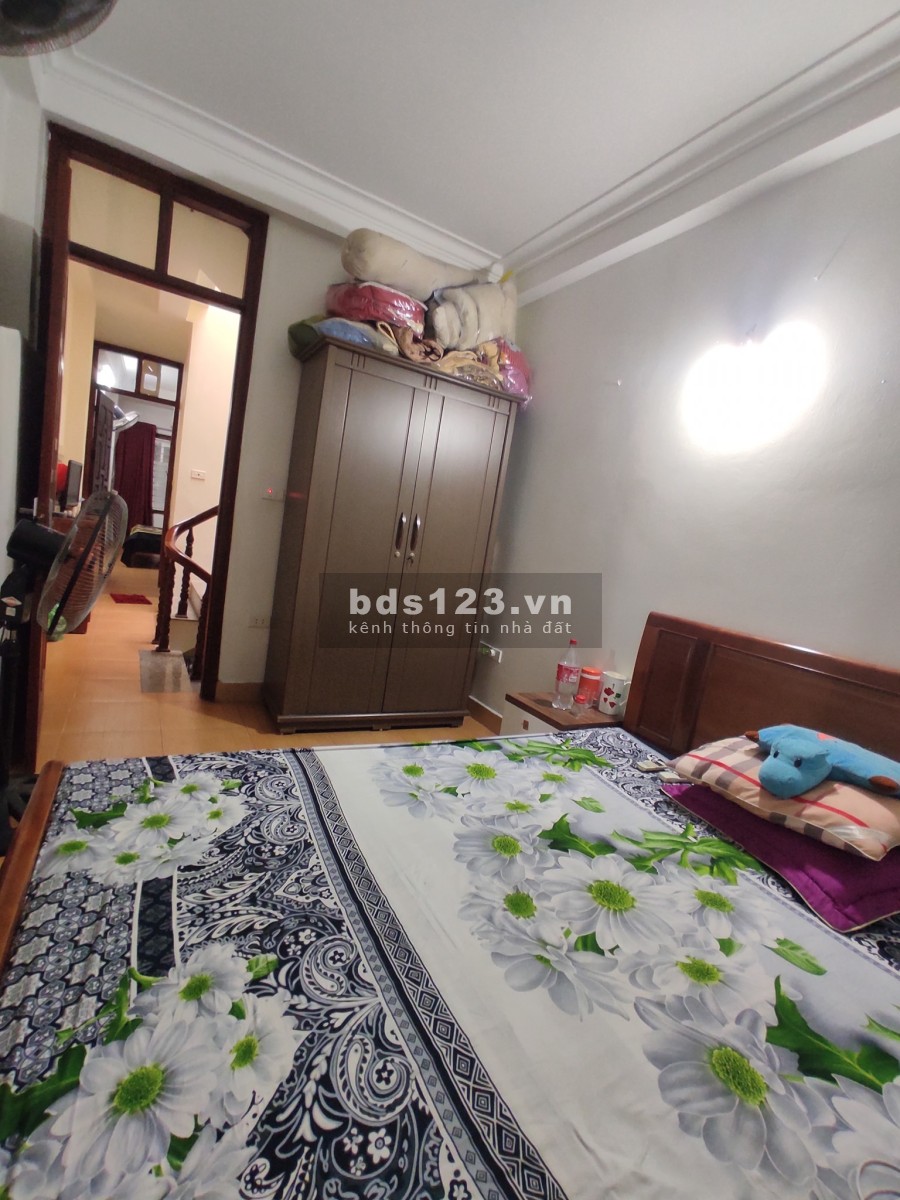 Bán nhà đẹp Tân Xuân diện tích sử dụng 37m2, 3 tầng, giá 3.05 tỷ sổ đỏ chính chủ, sẵn sàng giao dịch
