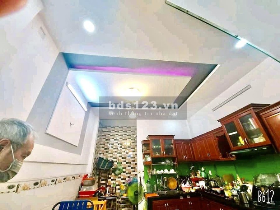 Bán nhà hẻm xe tải khu vực Hương Lộ 2, diện tích sử dụng 80m2, giá bán 6.3 tỷ, lhcc