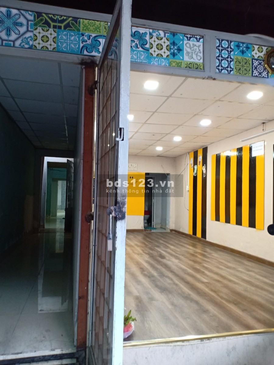 Cho thuê nguyên căn giảm mạnh mùa covid liên hệ xem nhà 0985686318, vào sử dụng ngay