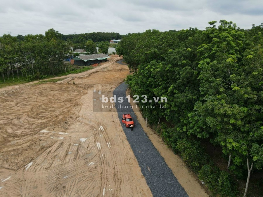 Đất tại Phú Chánh, Tân Uyên, Bình Dương giáp khi công nghiệp Vsip2 Bình Dương sổ sẵn