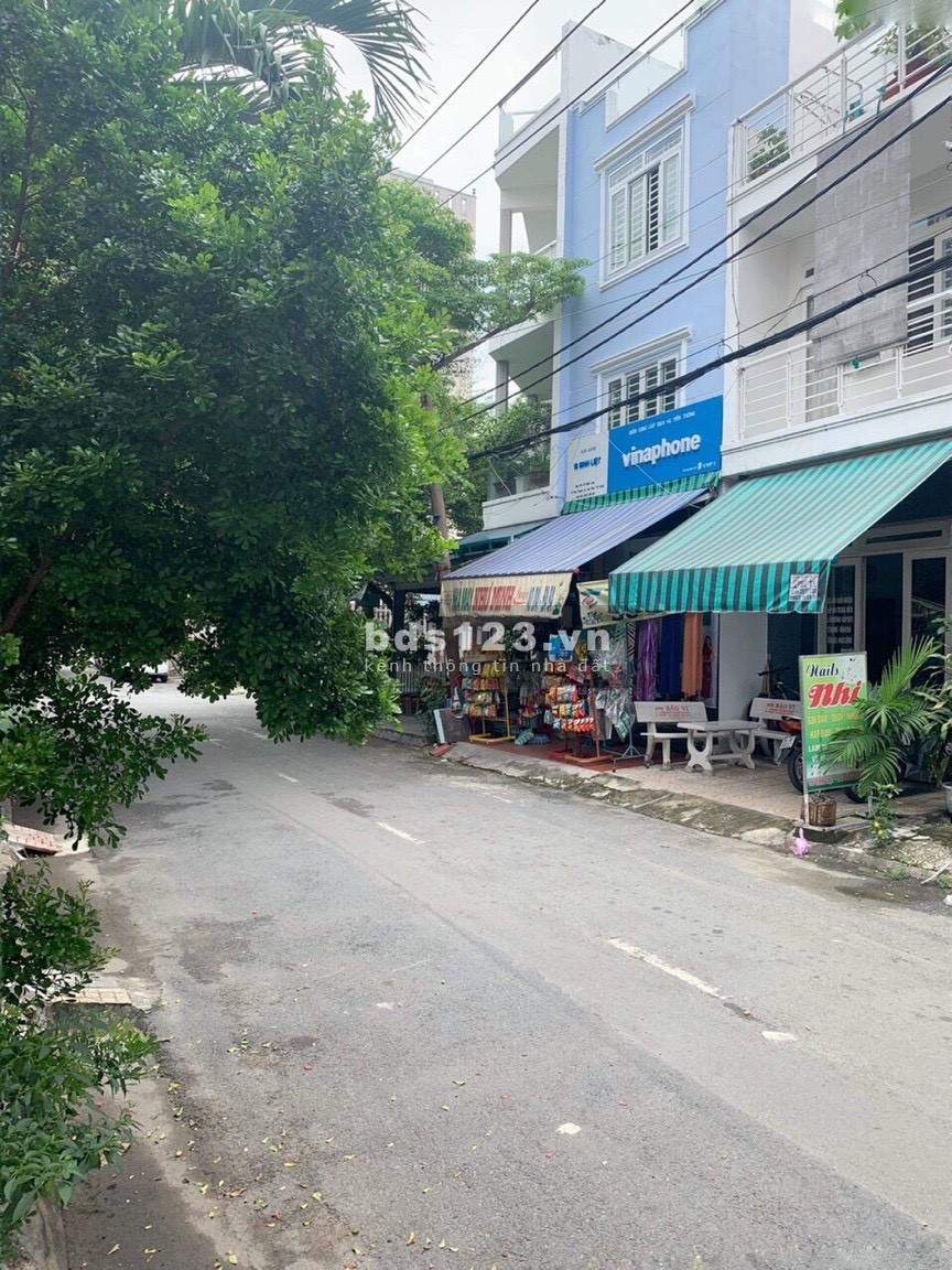 Bán gấp nhà mặt tiền Đinh Liệt Tân Phú, liên hệ 0913740469 giá bán 5.9 tỷ, thương lượng