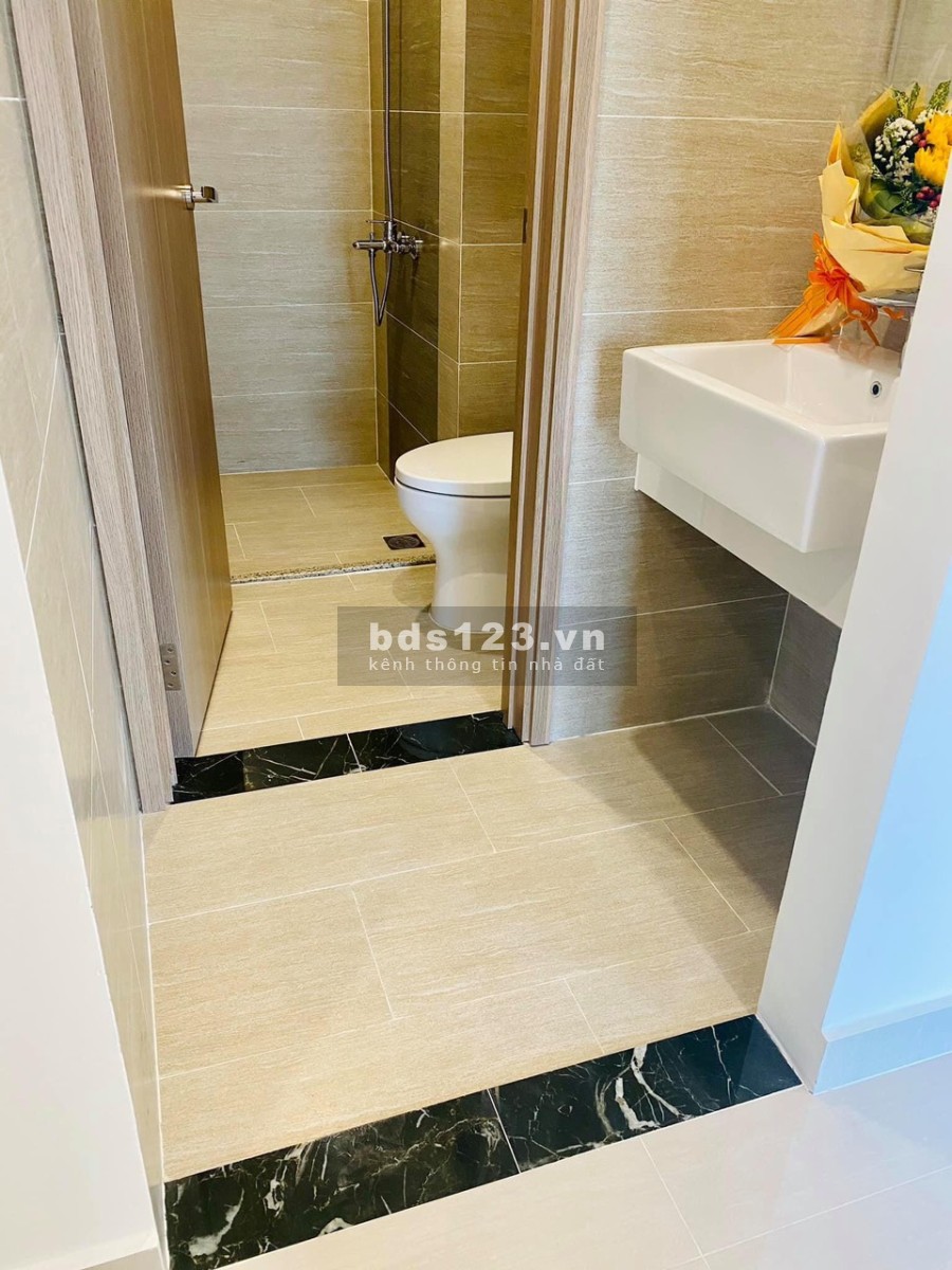 Cho thuê căn hộ Vinhomes Grand Park 3PN nhà trống, tiện làm văn phòng giá chỉ 6tr/tháng