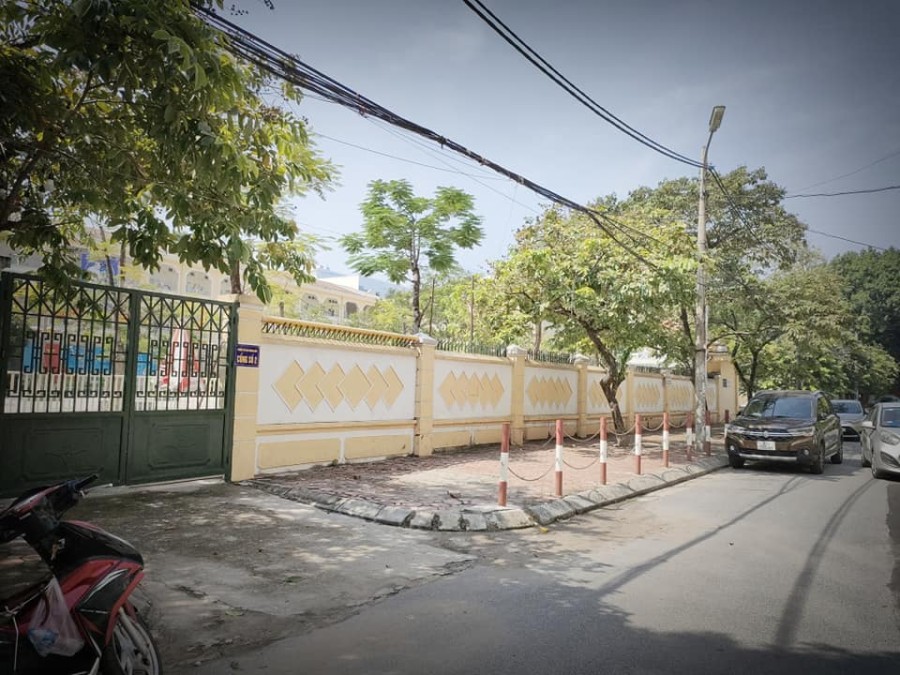 Phân lô ô tô 7 chỗ vào nhà đối diện trường tiểu học, khu dân cư hiện hữu, tiện ích đủ