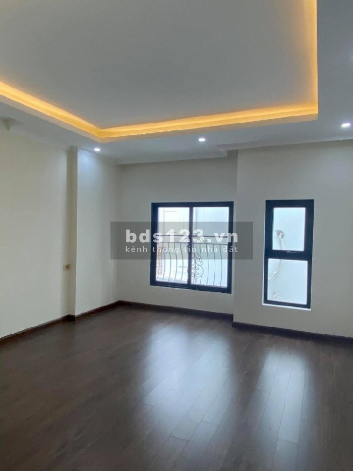 Nhà phố Hồng Tiến, mới tinh, gara ô tô, kinh doanh văn phòng, giá bán chỉ 5,8 tỷ lh 0943099577