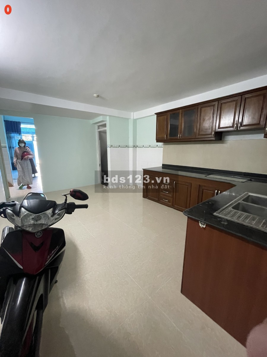 Căn hộ dịch vụ đường 14, phường 5 diện tích sử dụng 4x20m 1 trệt, 4 lầu, 9pn giá chỉ 20 triệu