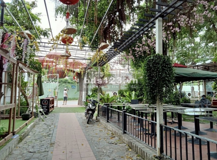 Sang gấp quán Cafe Sân Vườn 1600m2 tại Nguyễn Thị Búp P Hiệp Thành Q12