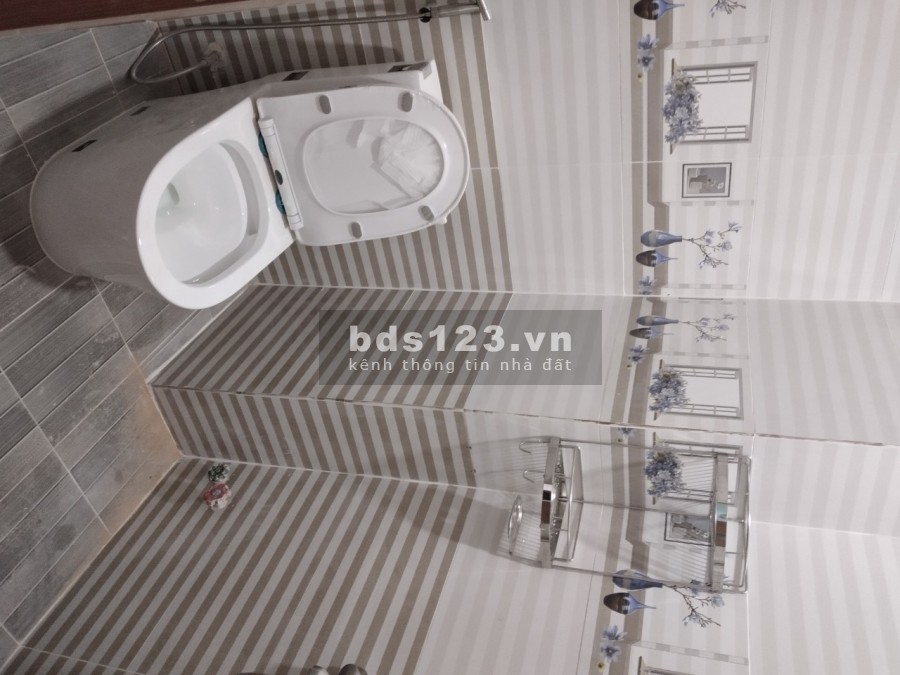 Cho thuê phòng trọ còn mới, môi trường sống yên tĩnh, diện tích 28m2 có sẵn đầy đủ nội thất