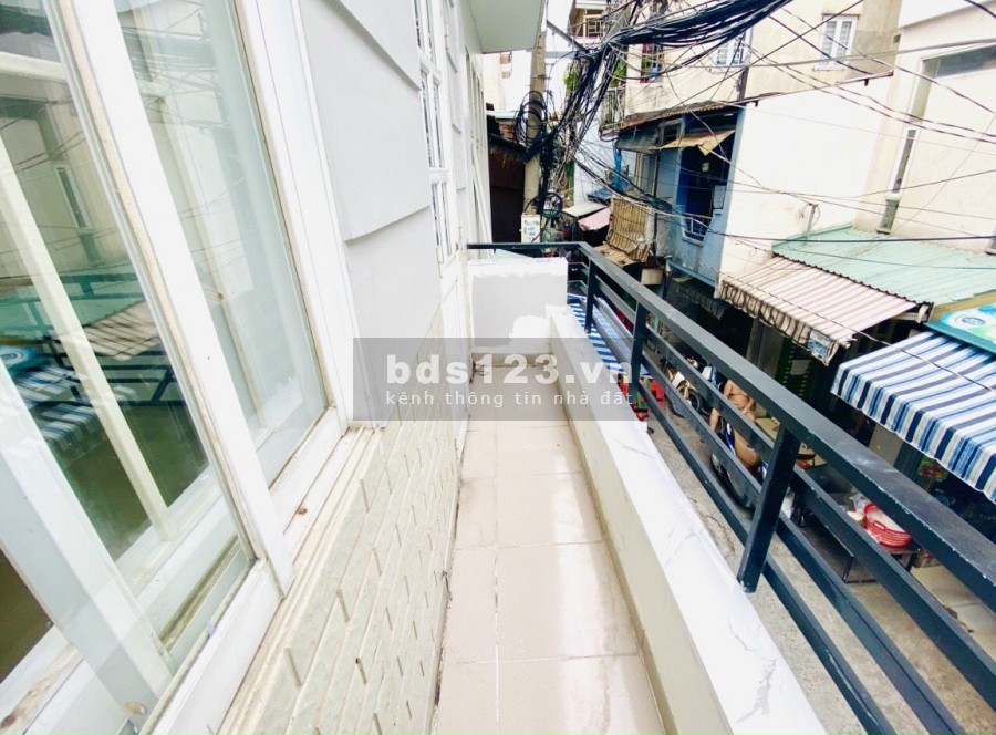 Bán nhà mặt tiền chợ Quận 1 Trần Đình Xu giá 3.250 còn thương lượng