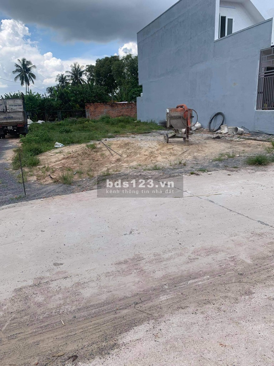 Đất gần chợ Bình Sơn đường DT769 thổ cư 100%, sổ hồng riêng liên hệ 0374804086 em Hảo