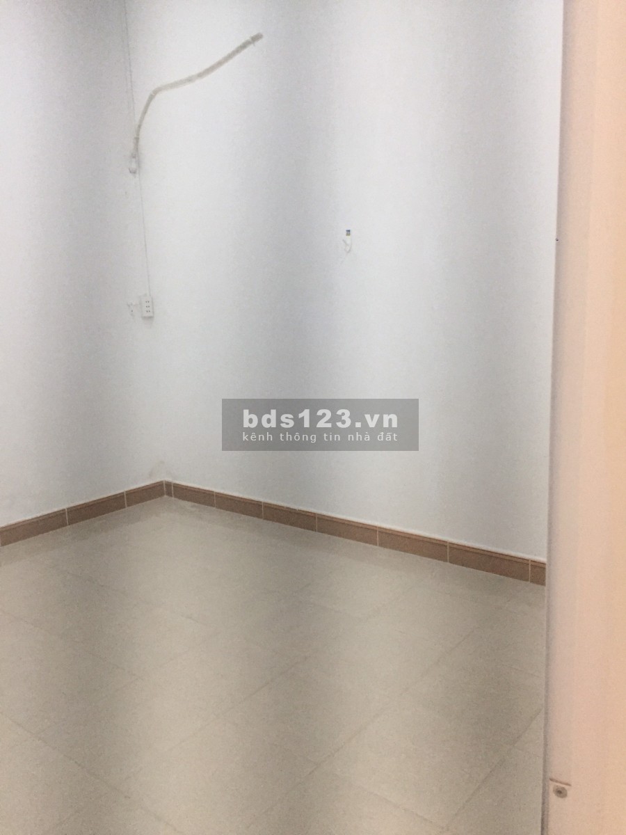 Chính chủ cho thuê nguyên căn rộng hẻm 3m, giá rẻ, đường Lê Quang Định