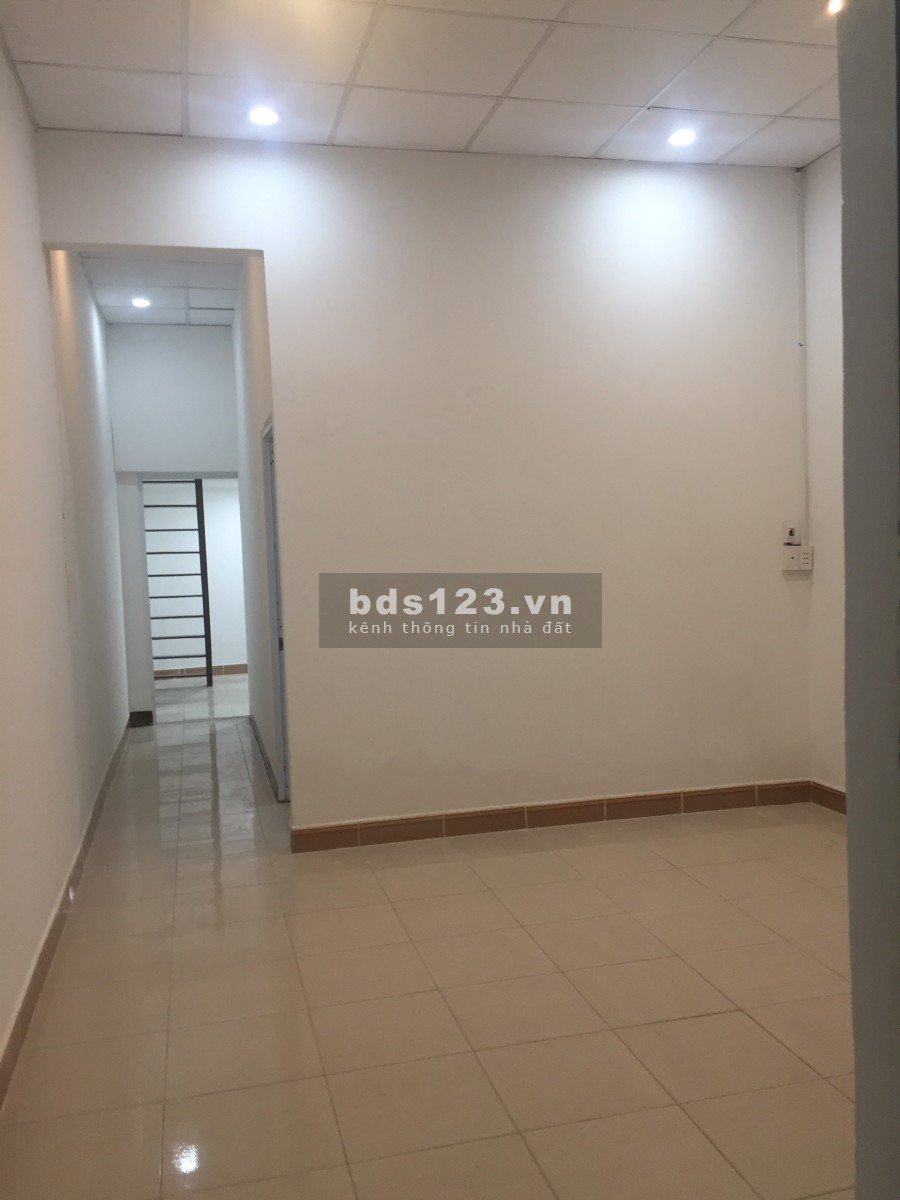 Chính chủ cho thuê nguyên căn rộng hẻm 3m, giá rẻ, đường Lê Quang Định