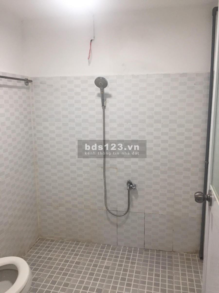 Chính chủ cho thuê nguyên căn rộng hẻm 3m, giá rẻ, đường Lê Quang Định
