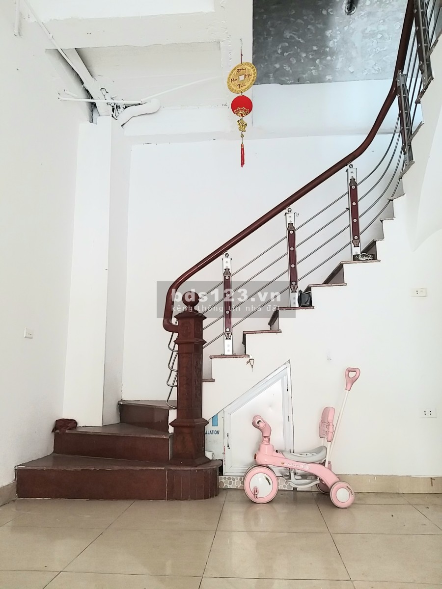 Chính chủ cho thuê mặt bằng kinh doanh phố 115a Sơn Tây, Kim Mã 40X5 khu dân cư hiện hữu