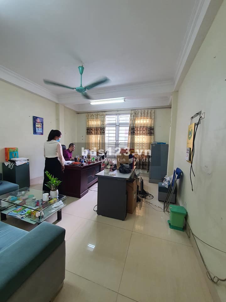 Bán nhà Chiến Thắng Phân lô Kinh doanh văn phòng đỉnh, diện tích sử dụng 40m2, nhỉnh 5 tỷ