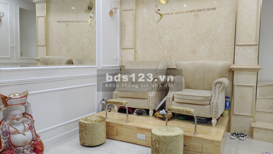 Bán nhà mặt phố Nguyễn Chí Thanh cực hiếm, diện tích sử dụng 40m2 mặt tiền 4m 15.9 Tỷ
