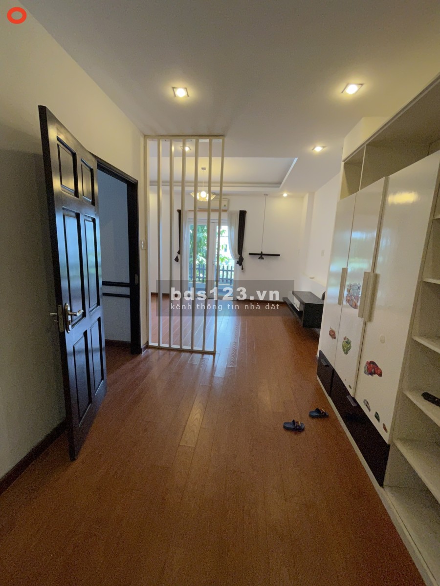 Nhà đẹp Đặng Thuỳ Trâm diện tích sử dụng 5x15m, trệt, 2 lầu, st. 4pn. Full Máy Lạnh