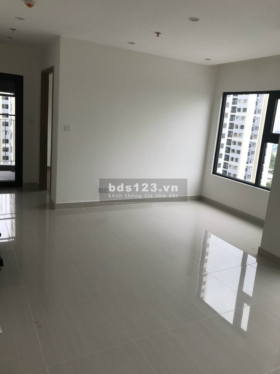 Cần bán căn góc 3PN2WC Vinhomes Quận 9, tầng trung, giá bán 2.75 tỷ hỗ trợ vay ngân hàng