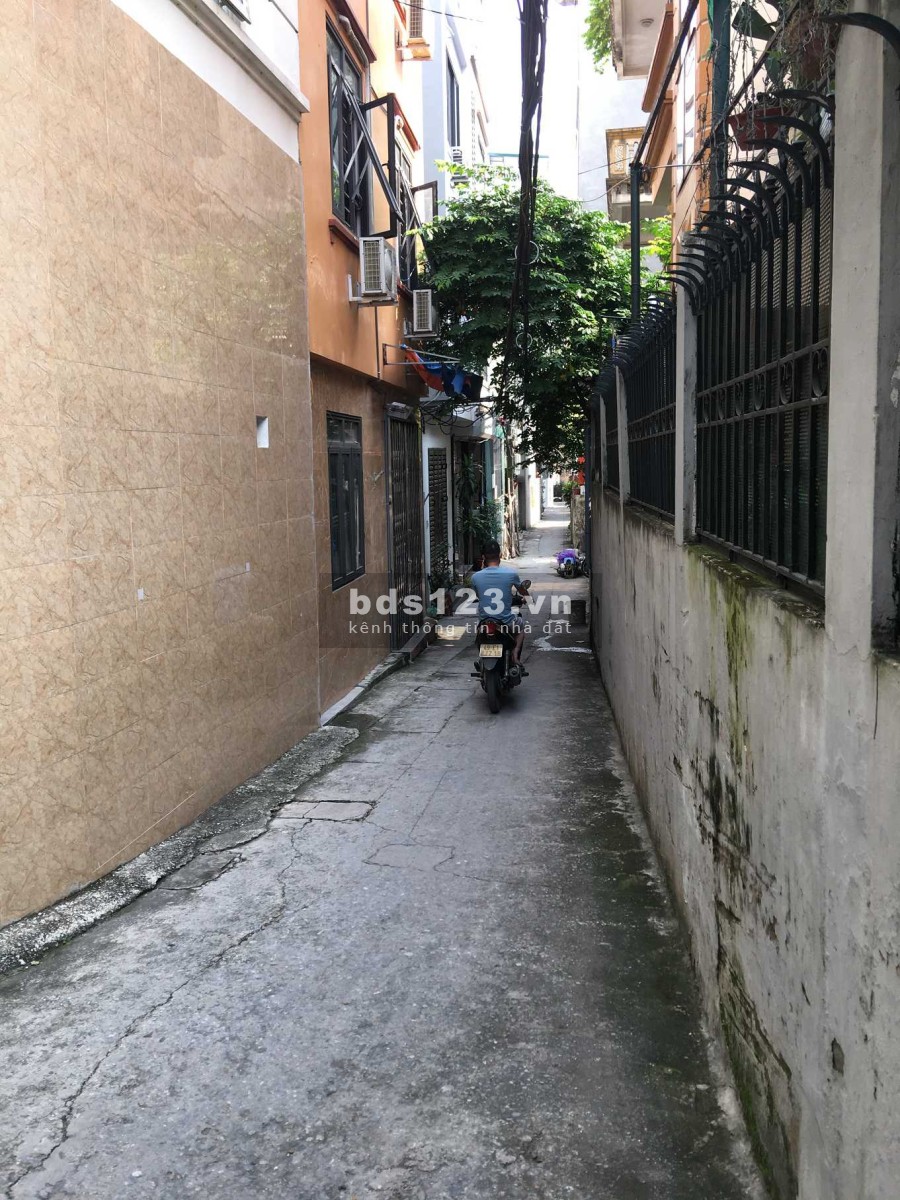 Nhà mới tinh đẹp lung linh thiết kế hiện đại ngõ thông tứ tung xe 5 tạ đỗ cửa sổ sẵn chính chủ