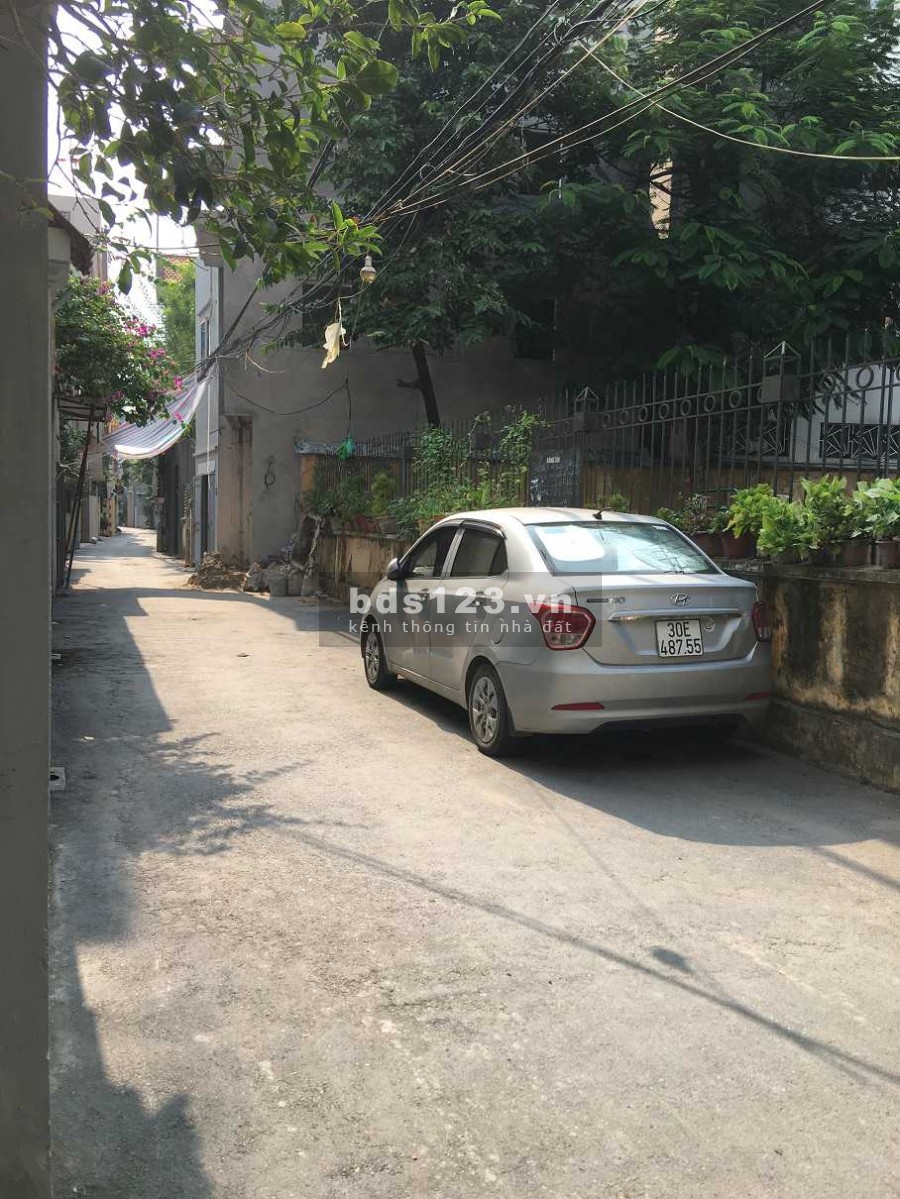 Nhà mới tinh đẹp lung linh thiết kế hiện đại ngõ thông tứ tung xe 5 tạ đỗ cửa sổ sẵn chính chủ
