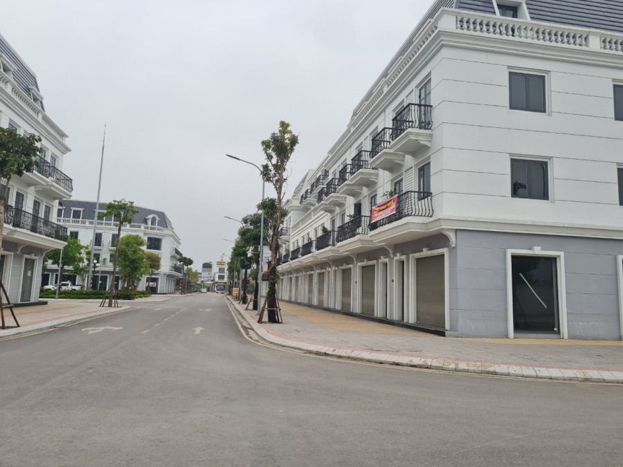 Chính chủ cần bán lô shophouse 2 mặt tiền 90m2 tại Vincom Cẩm Phả giá thoả thuận