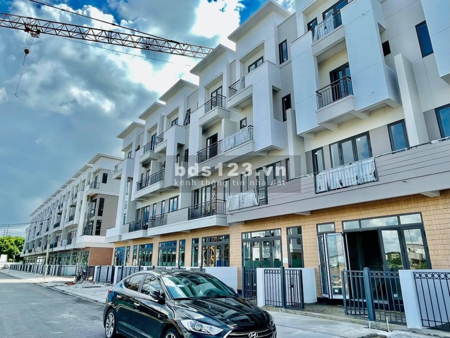 Bán căn shophouse 4 tầng đúc, giá rẻ tại Từ Sơn Bắc ninh, sổ hồng riêng từng nền, giá tốt