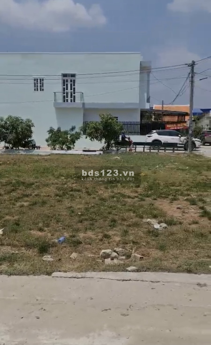 Chủ kẹt tiền trong mùa dịch nên cần bán gấp lô đất ở trung tâm thị trấn Đức Hòa