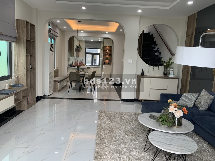 Kẹt tiền cần bán nhà nguyên căn Cần Giuộc giáp ranh Bình Chánh, diện tích 75m2 (5x15)