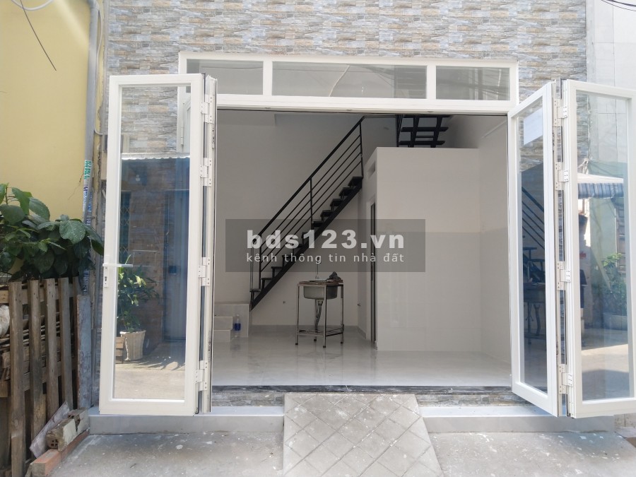 Cho thuê nhà mới xây sạch đẹp 1 trệt 1 lầu Phạm Văn Bạch, Quận Tân Bình (10/2021)