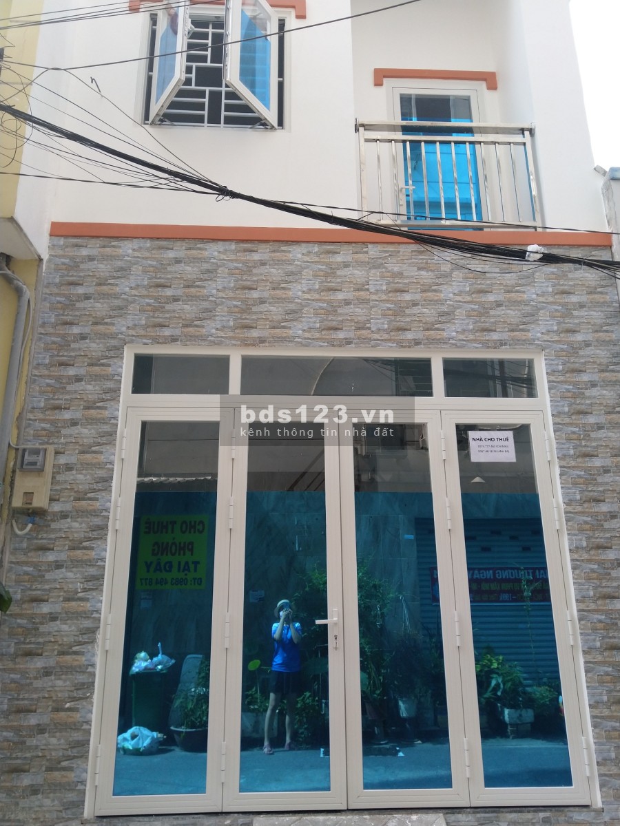 Cho thuê nhà mới xây sạch đẹp 1 trệt 1 lầu Phạm Văn Bạch, Quận Tân Bình (10/2021)