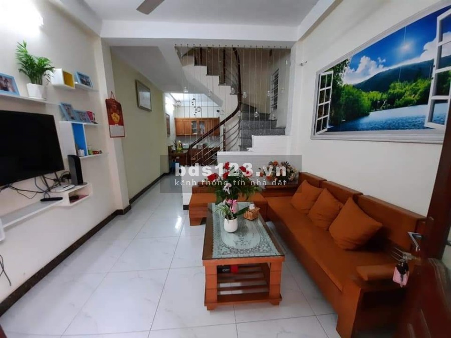 Nhà Dương Nội, ngõ rộng, thoáng, nhà đẹp ở ngay, diên tích 40m2 4 tầng giá bán 3,2 tỷ