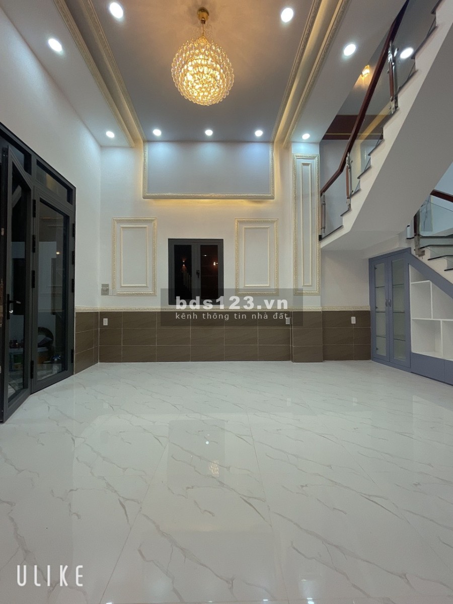 Bán nhà nguyên căn góc hẻm xe ba gác phường Tân Phú Quận 7 sổ hồng riêng, giá tốt