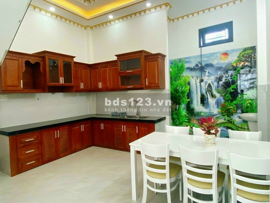 Nhà hướng Tây hẻm 1 xẹt Liên Khu 5-6, phường Bình Hưng Hoà B, Quận Bình Tân,Lh : 0909012217
