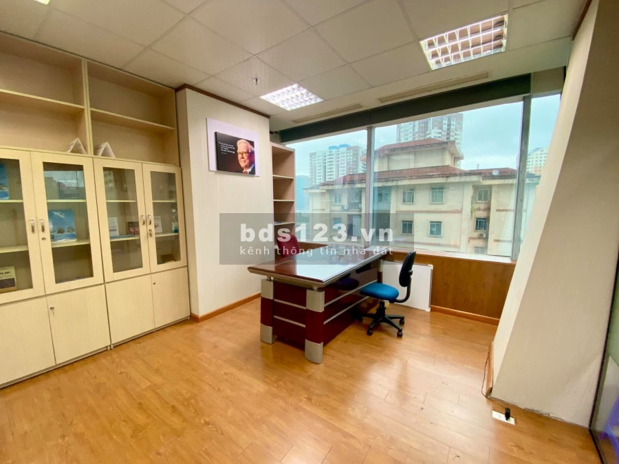 Cho thuê Văn Phòng Giá Rẻ 60m2 giá 8tr5 tại 18 Thành Thái, Dịch Vọng Hậu, Cầu Giấy