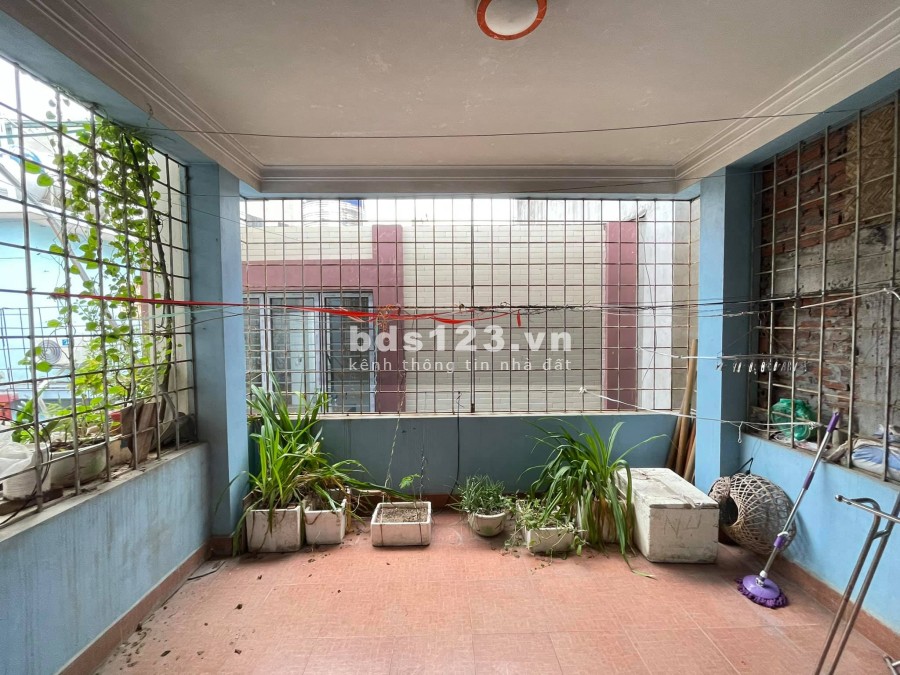 Bán nhà Phùng Hưng diện tích sử dụng 40m2 5 tầng giá 4.7 tỷ…