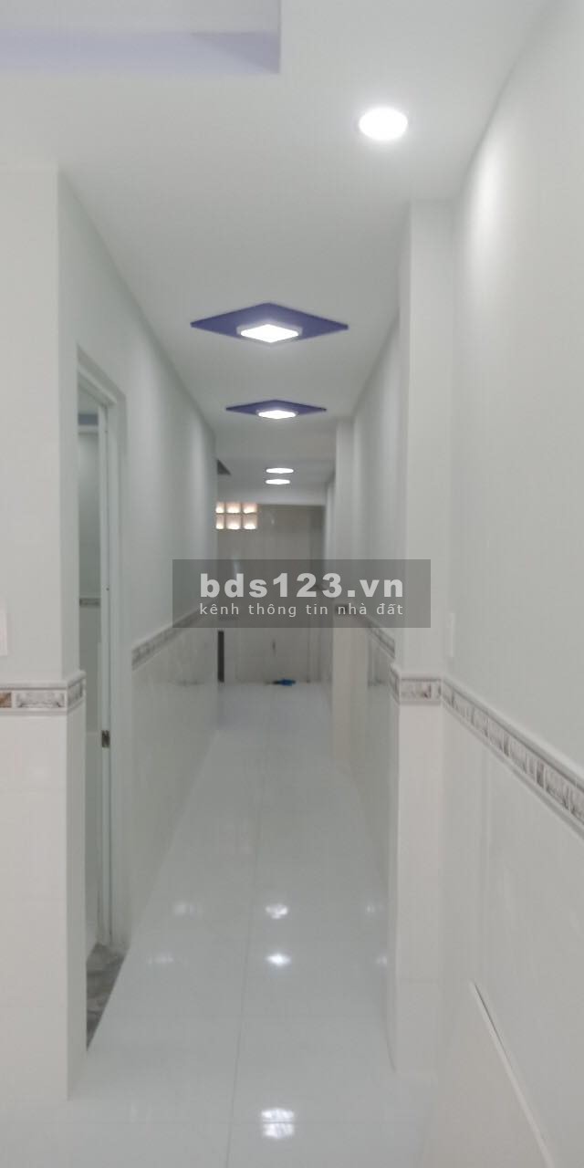 Nhà giá rẻ Phạm Hùng đường 8m , 1 LAU ,khu dân cư an ninh giá tốt đầu tư sinh lời