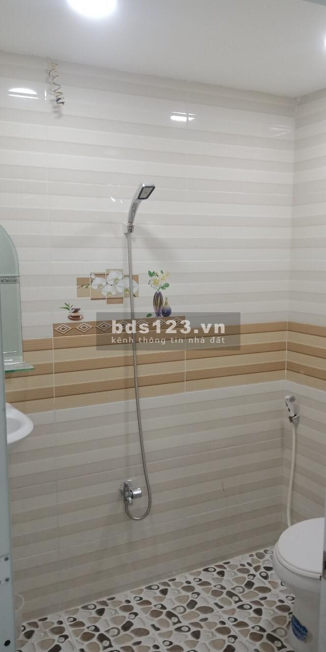 Nhà giá rẻ Phạm Hùng đường 8m , 1 LAU ,khu dân cư an ninh giá tốt đầu tư sinh lời