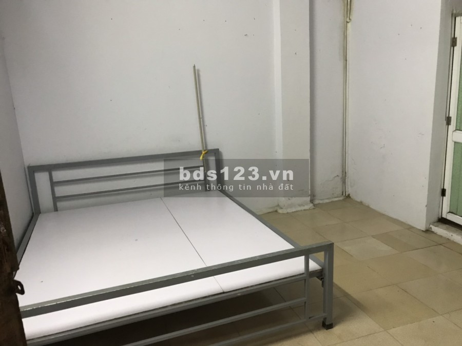Cho thuê phòng trọ gia đình diên tích sử dụng 30m2 Nam Từ Liêm giá tốt, khu dân cư đông đúc