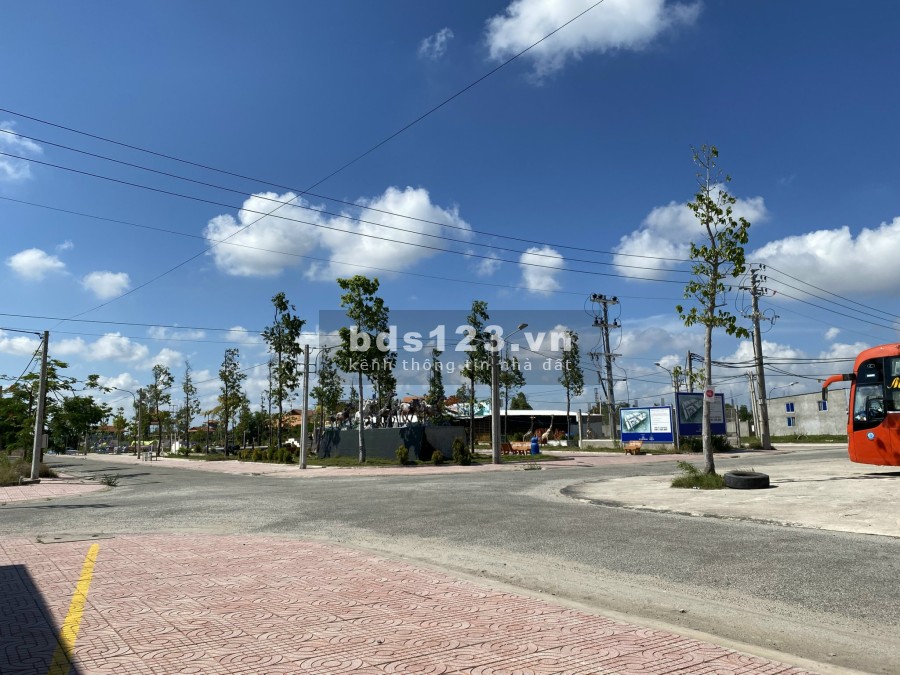 Đất nền Thạnh Phú Center giá rẻ thổ cư chỉ từ 13 triệu/m2 liên hệ 0365853239 tiện ích đủ