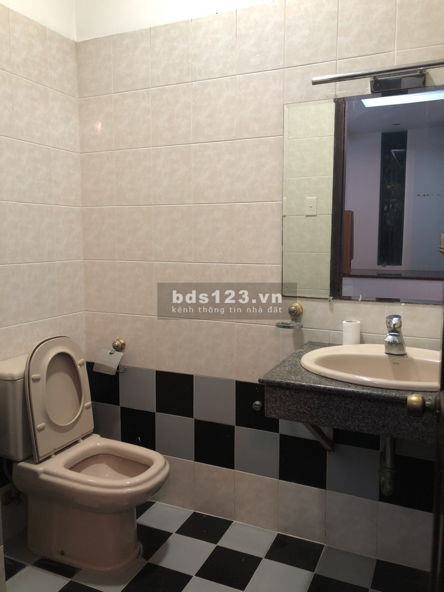 Cho thuê biệt thự Hoàng Hoa Thàm Bình, Diện tích 400m2, có sân vườn, để xe hơi.